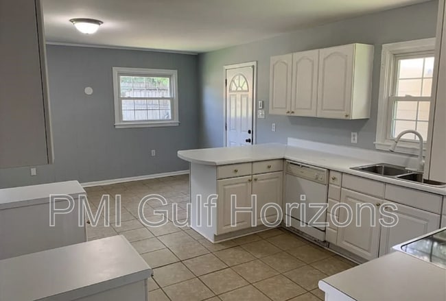 6509 Zeigler Blvd, Mobile, AL 36608 - photo 4