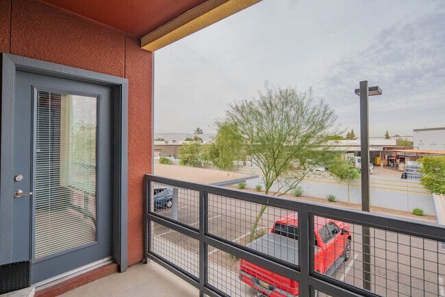 1890 S Country Club Way unit ID1263149P, Tempe, AZ 85281 - photo 5