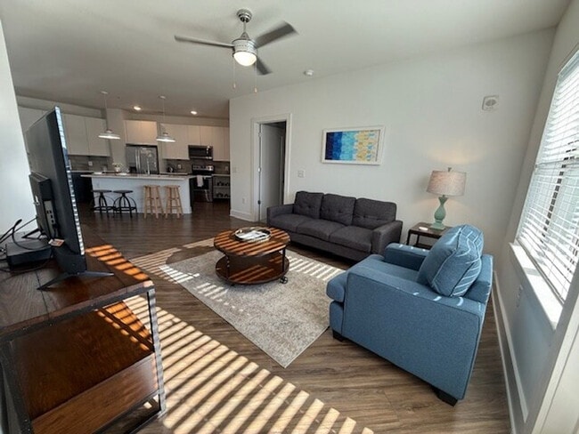 455 Legends Place unit ID1328015P, Atlanta, GA 30339 - photo 3