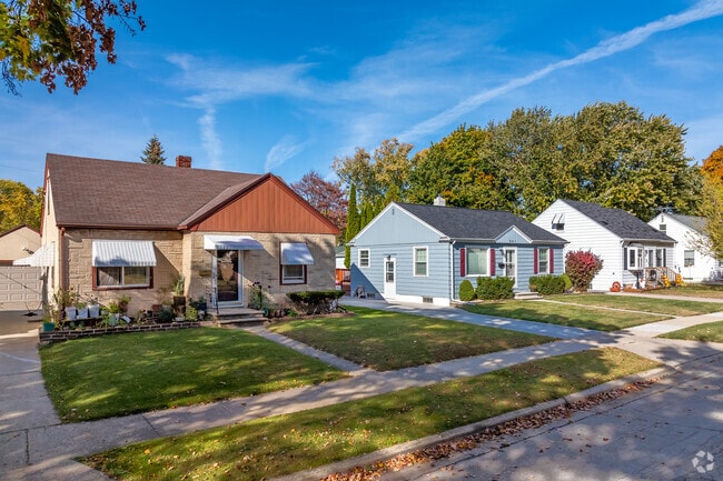 University Avenue-Newtols Street features bungalows and ranch-style homes.