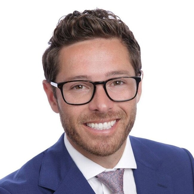 Agent Photo