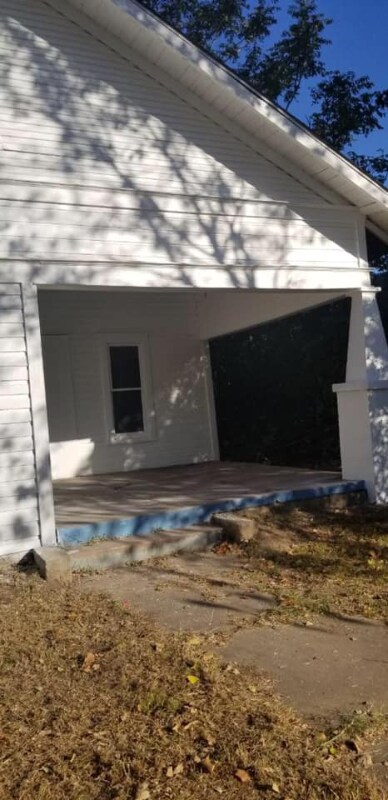 641 N Broadway Ave, Shawnee, OK 74801 - photo 2