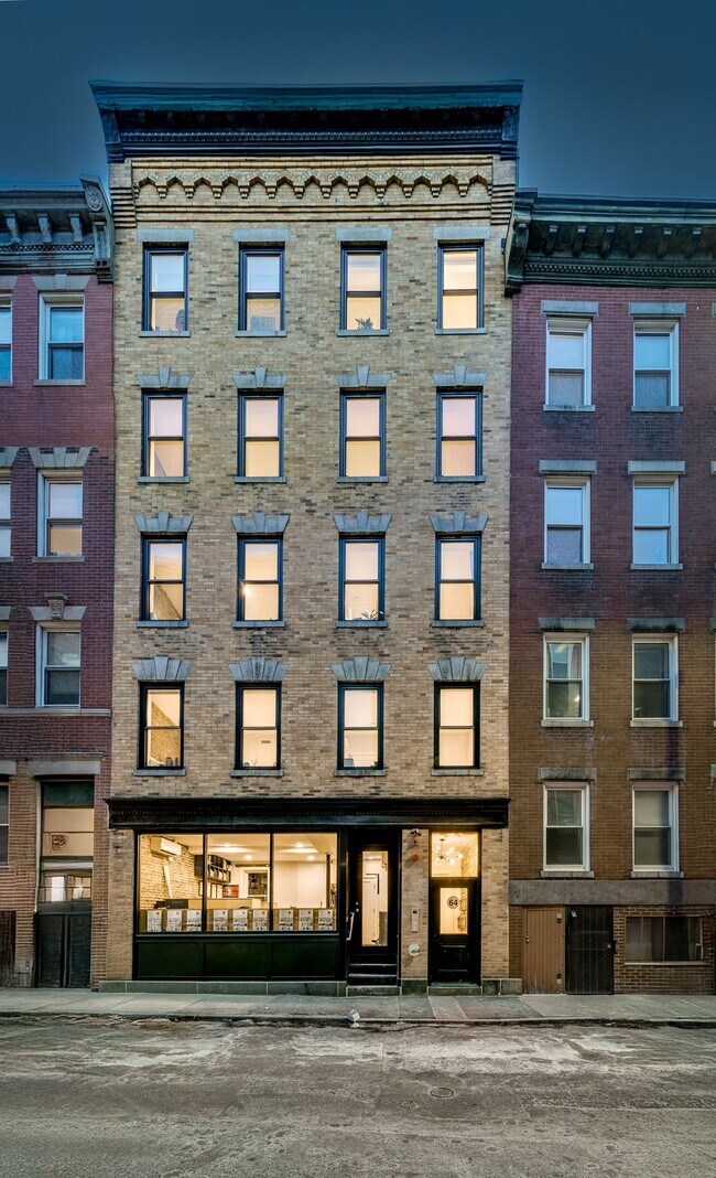 62 N Margin St unit 4, Boston, MA 02113 - photo 2