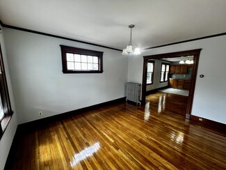 297 Belgrade Ave, Boston, MA 02131