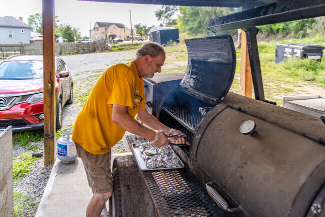 Doc's Bar-B-Q and Smokehouse serves up smoked greatness in Bishop.