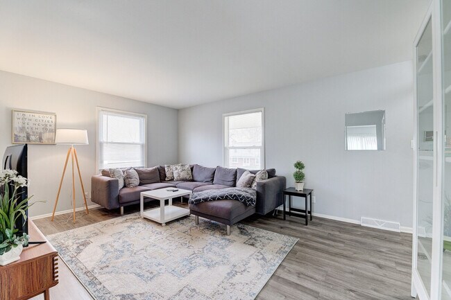 2408 Springdale Rd unit ID1296537P, Waukesha, WI 53186 - photo 6