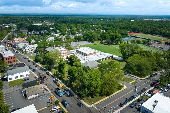An elevated view of the Washington School campus located in Summit, NJ.