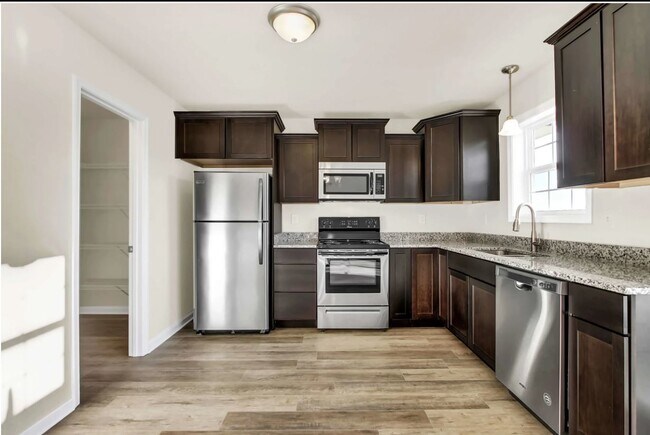 Quinn Station, Chambersburg, PA 17201 - photo 4