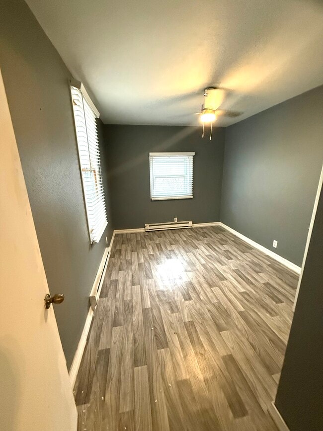 312 N Marion St unit 4, Ottumwa, IA 52501 - photo 5