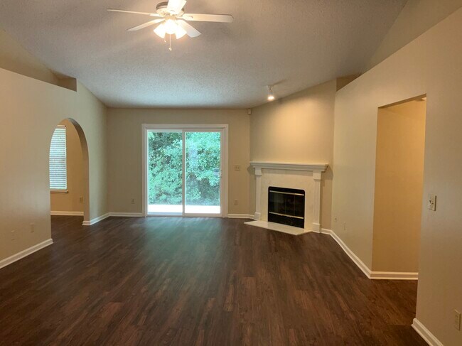 7691 Enderby Ave E, Jacksonville, FL 32244 - photo 4