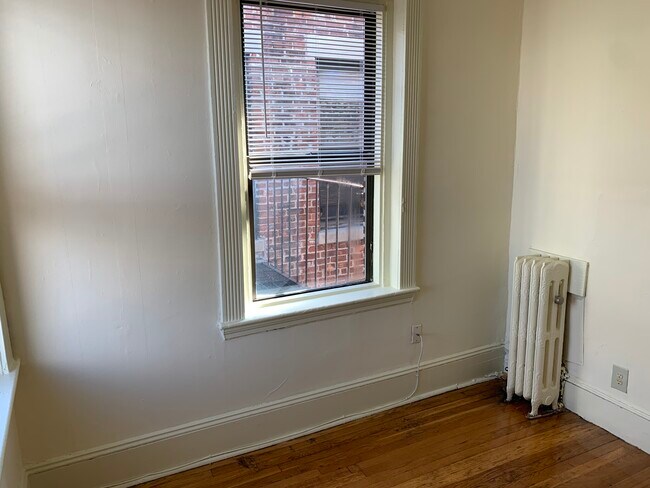 9 Myrtle St unit 9, Boston, MA 02114 - photo 6