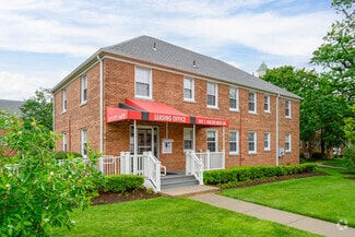 805 S Walter Reed Dr, Arlington, VA 22204