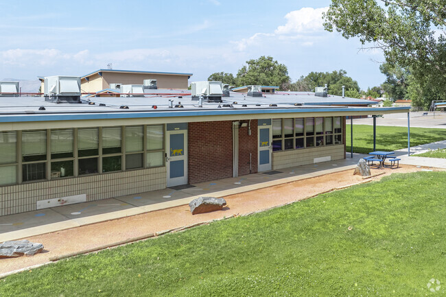 Lincoln Orchard Mesa Elementary School is a Pre-K & Elementary School in Orchard Mesa.