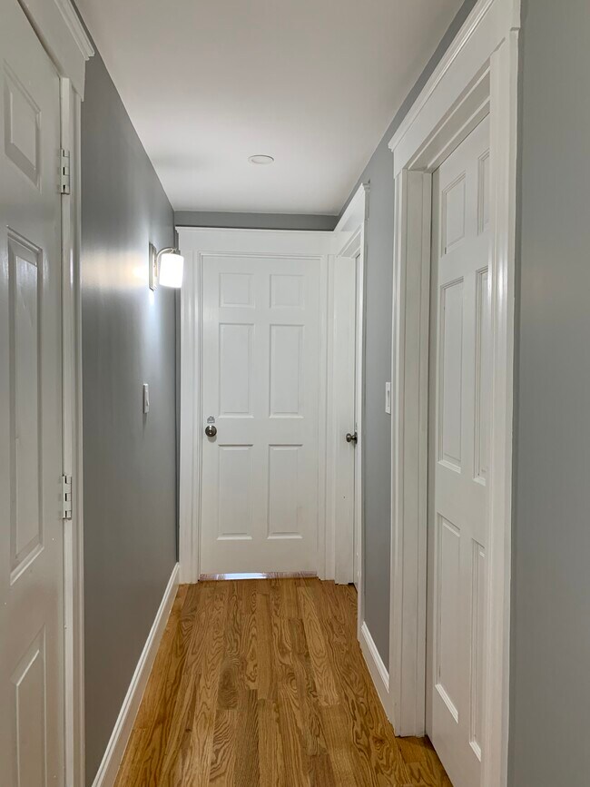 148 Hillside St unit 2, Roxbury Crossing, MA 02120 - photo 6