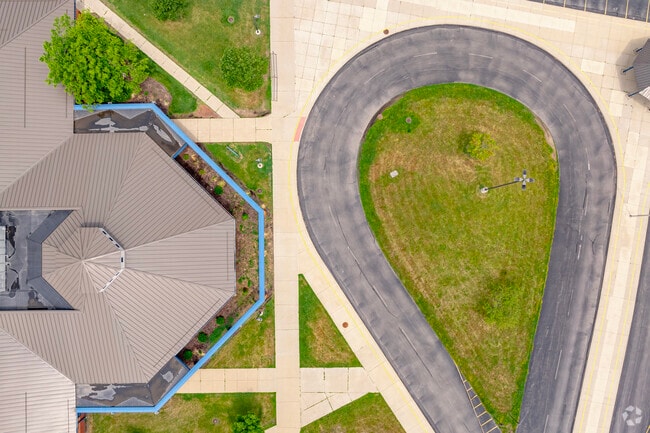 A looping drive in front of Heritage School makes pickups and drop-offs easy.