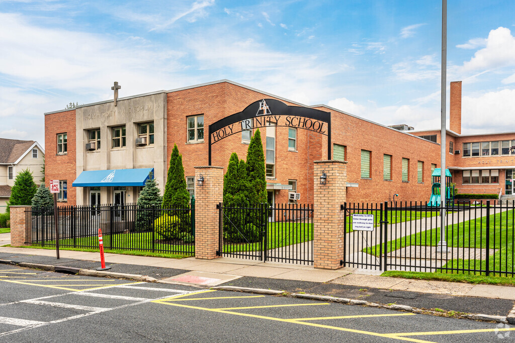 Welcome to Holy Trinity School in Westfield, NJ.