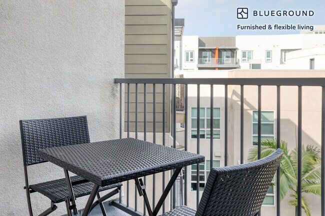 5080 Camino Del Arroyo unit FL4-ID18, San Diego, CA 92108 - photo 4