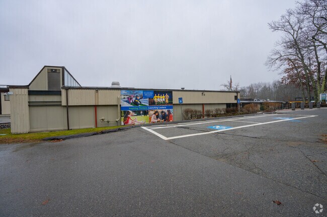 Nashoba Brooks School in Concord has an overall grade of A- on Niche.