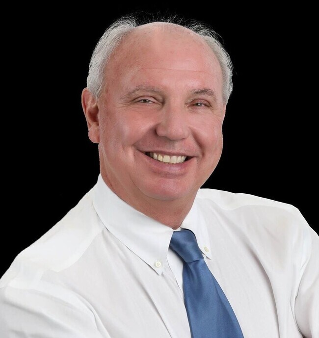 Steve Howard