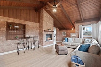 4330 Highland Ave, Downers Grove, IL 60515
