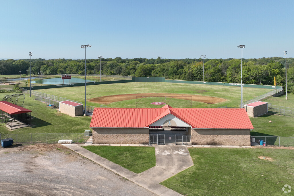 Muldrow High School has top tier facilities for baseball and football.
