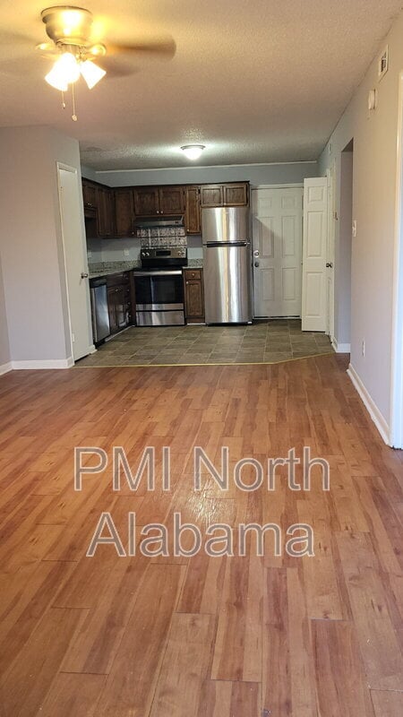 1221 Grant St SE unit 2, Decatur, AL 35601 - photo 3