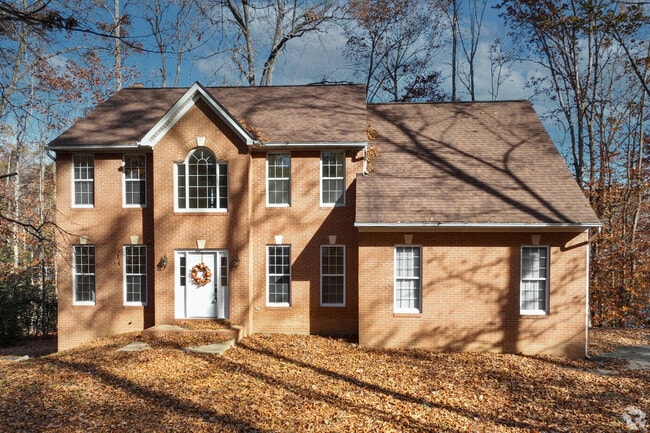 Gorgeous homes stand tall in the Spotsylvania Courthouse neighborhood.