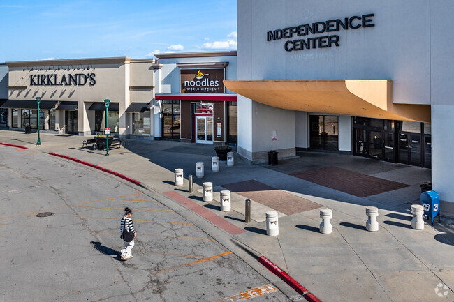 Independence Center is just a few minute drive and has a good selection of retailers.
