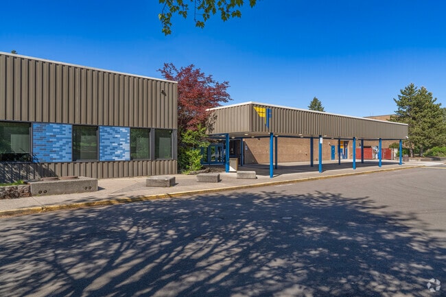 Exterior of Thomas R. Fowler Middle School.