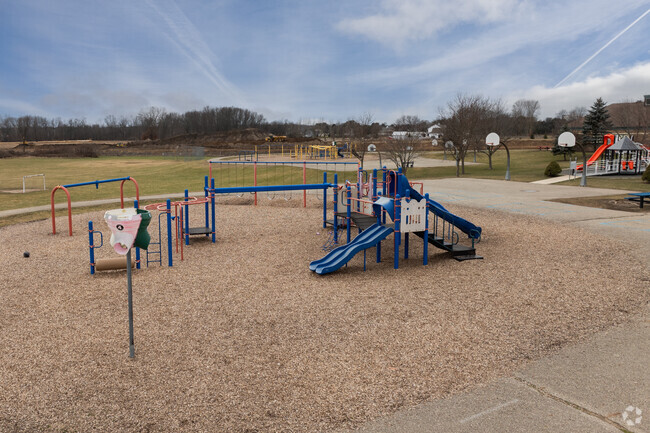 Marshall Elementary School, Playground.