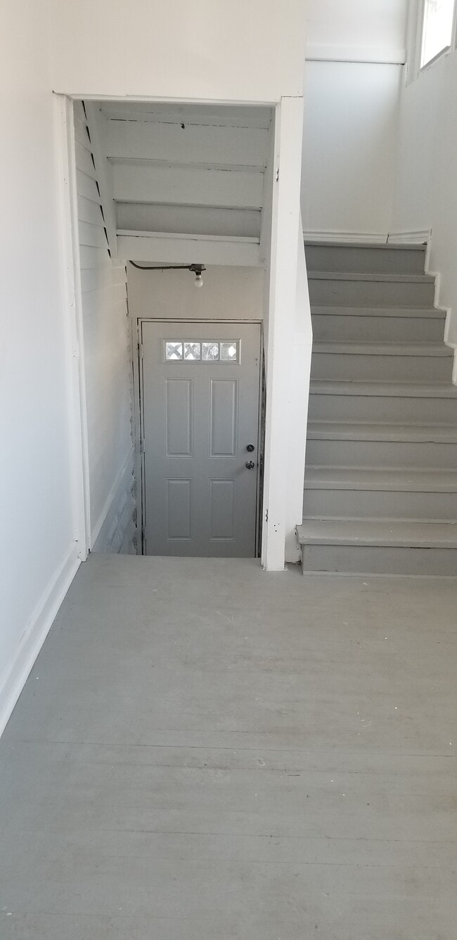 4417 N Keokuk Ave unit 1st floor, Chicago, IL 60630 - photo 5