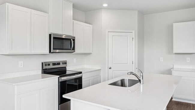 4218 Henslowe Rd unit 38182888, Columbia, TN 38401 - photo 6