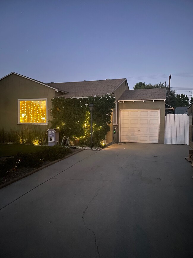 1460 N Rose St Unit Guesthouse, Burbank, CA 91505