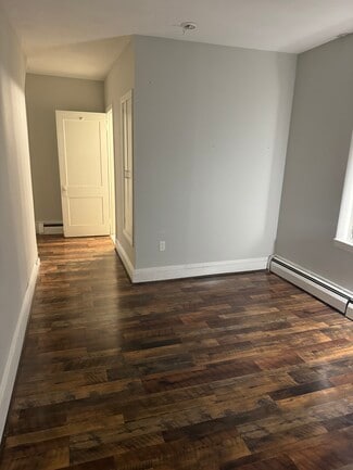 22 Woonsocket Hill Rd Unit 1F, North Smithfield, RI 02896