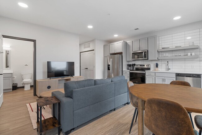 423 E Michigan St unit ID1032107P, Indianapolis, IN 46204 - photo 4