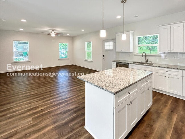 825 Key St, Charlotte, NC 28208 - photo 3