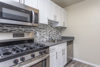 6034 Richmond Hwy, Alexandria, VA 22303