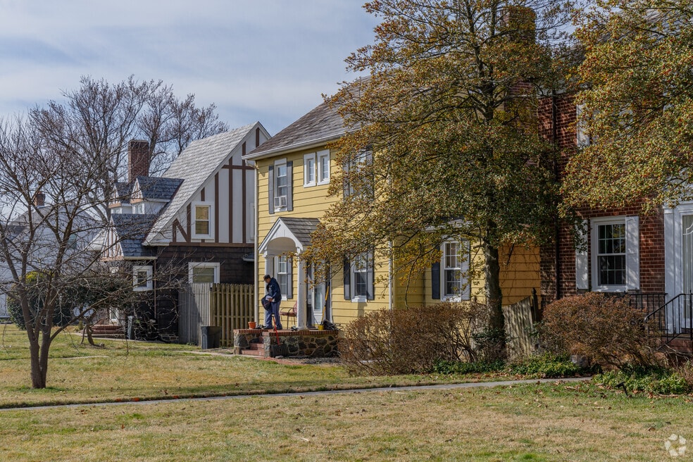 Neighborhood_Lochearn_FINAL_070523