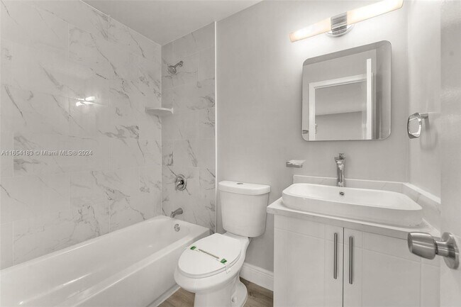 10373 NW 35th St unit ONE OF A KIND, Coral Springs, FL 33065 - photo 4