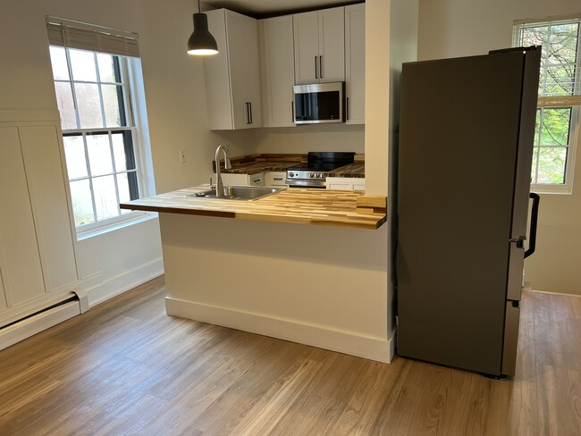 Newly renovated kitchen. All cabinets and appliances are new.