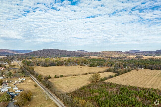 Located 16 miles east of Huntsville, Gurley is a small town close to big-city convenience.