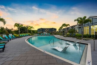 4567 Seven Dwarfs Ln, Kissimmee, FL 34746