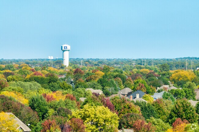 River Run offers residents access to all of the amenities of Naperville.