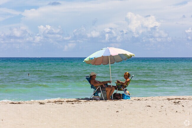 Residents of Jupiter Farms enjoy a beach day just a short drive from town.