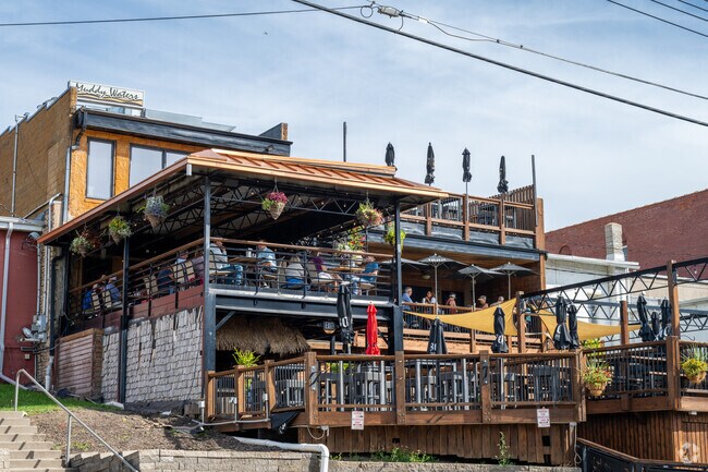 Muddy Waters is a popular spot for dining in Downtown Prescott.
