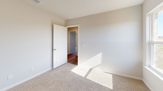 140 Aberdeen Loop, Calera, AL 35040 - photo 6