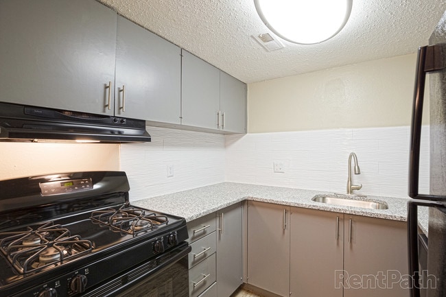 Gas Ranges In All Homes