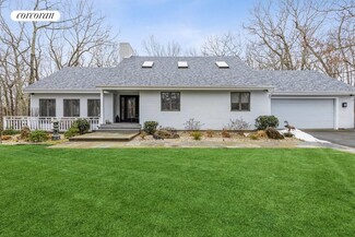 34 Rolling Hill Ct W, Sag Harbor, NY 11963