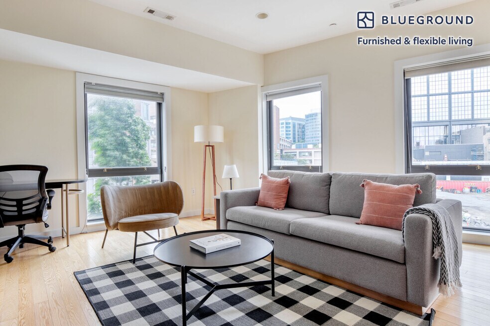 9 Miner St unit FL3-ID874, Boston, MA 02215 - photo 1