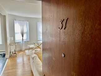 199 Winthrop Rd Unit 31, Brookline, MA 02445
